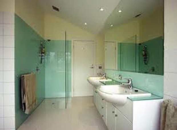 Chuyên thiết kế kính màu peko ốp tường nhà tắm đẹp nhất HCM