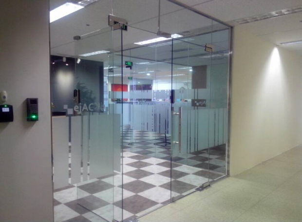 Công ty cắt kính đẹp, uy tín chất lượng nhất ở Tp. Hồ Chí Minh