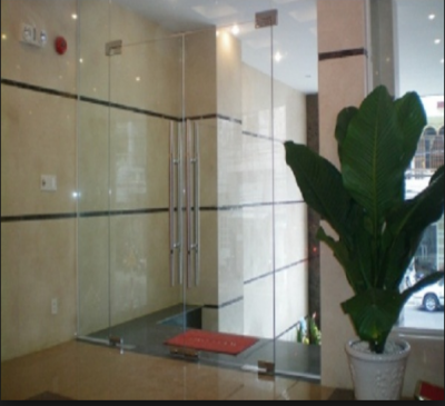 Mẫu cửa kính cường lực bản lề sàn