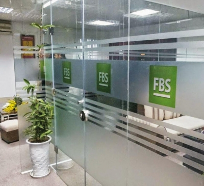 Cửa kính văn phòng cao cấp