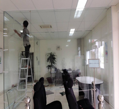 Sửa chữa vách kính văn phòng