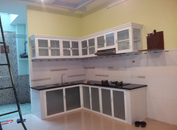 Thiết kế, thi công lắp đặt tủ bếp nhôm kính đẹp ở Tp. Hồ Chí Minh