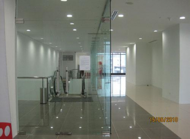 Tìm hiểu sự khác biệt và ứng dụng giữa các loại kính cường lực